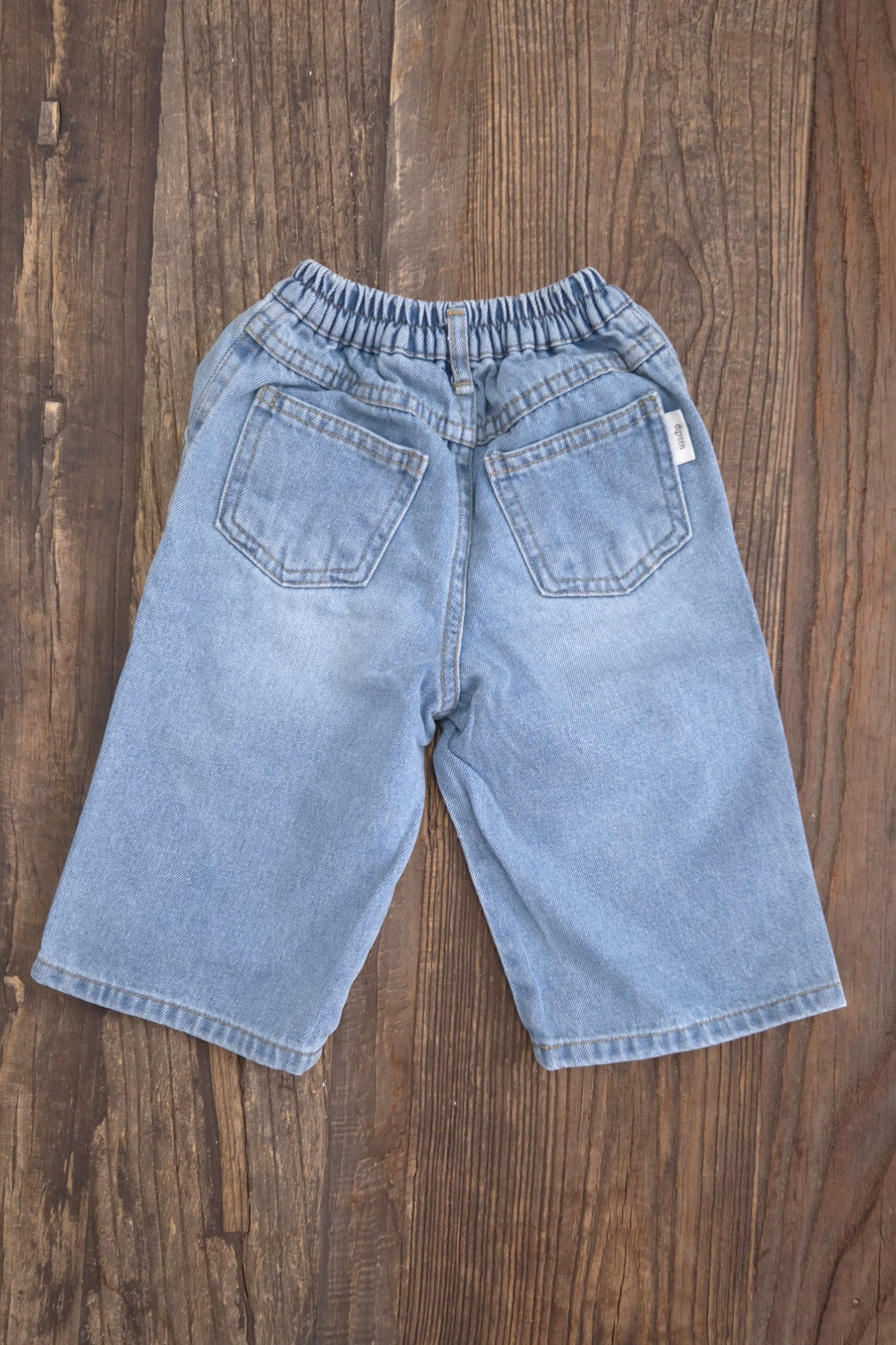 Plain Jeans