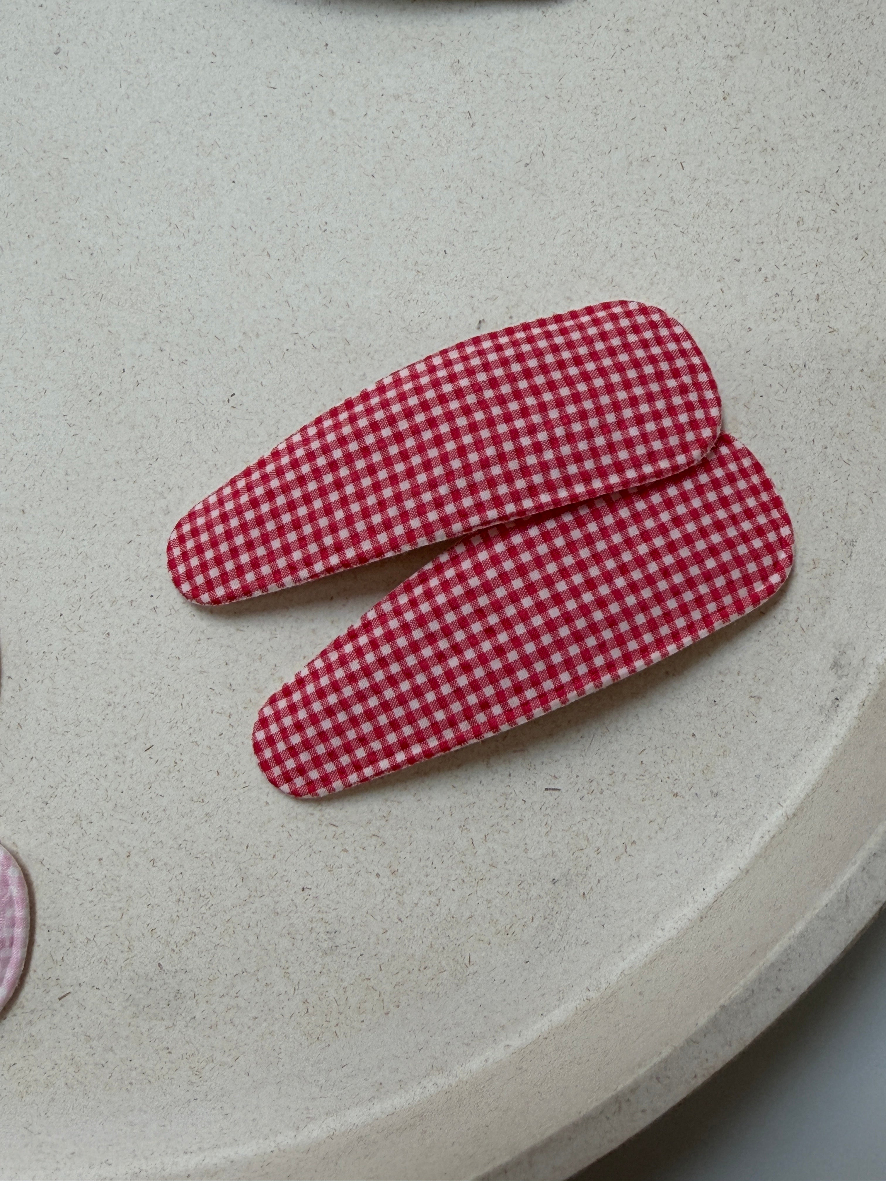 Gingham Solid Clips