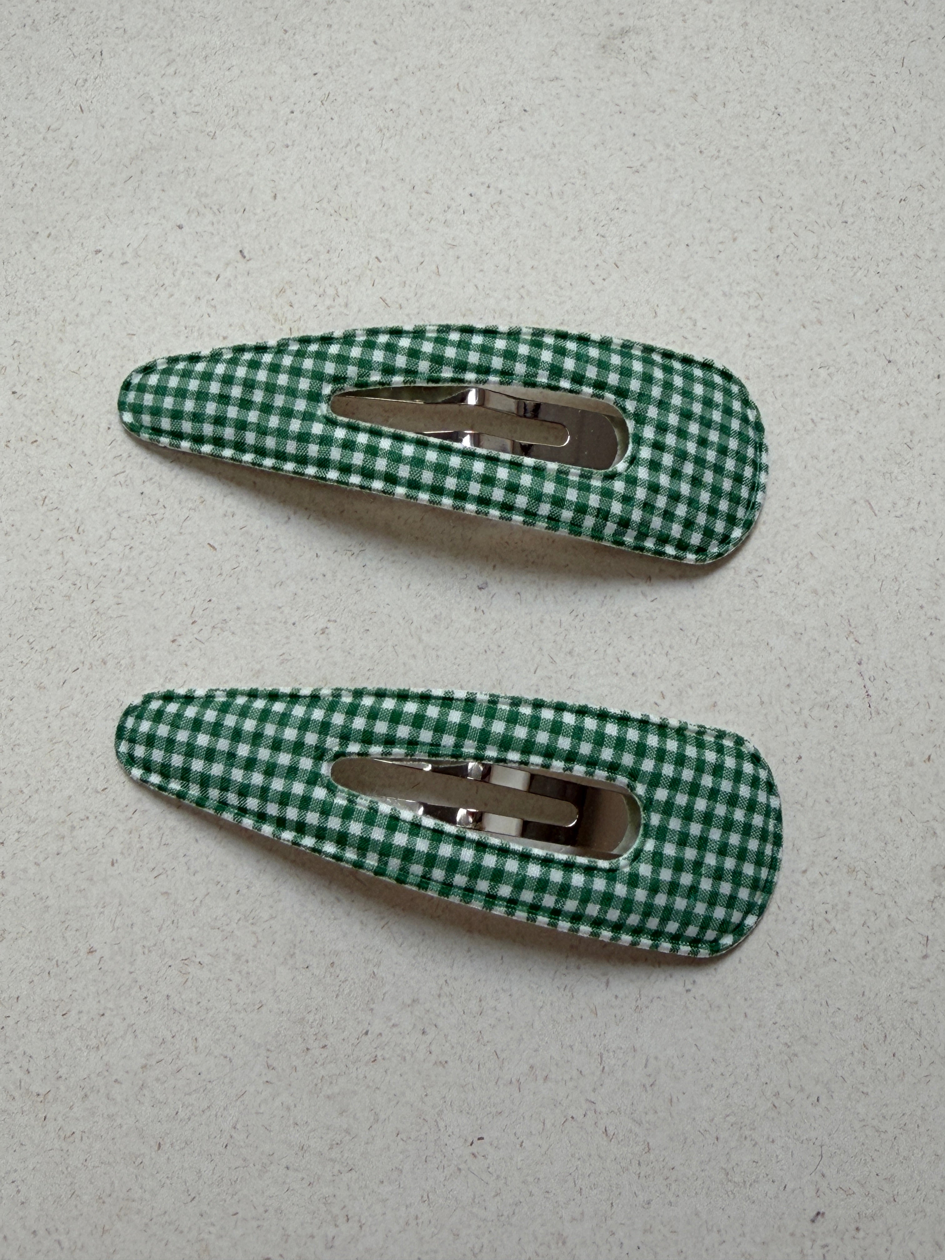 Gingham Snap Clips