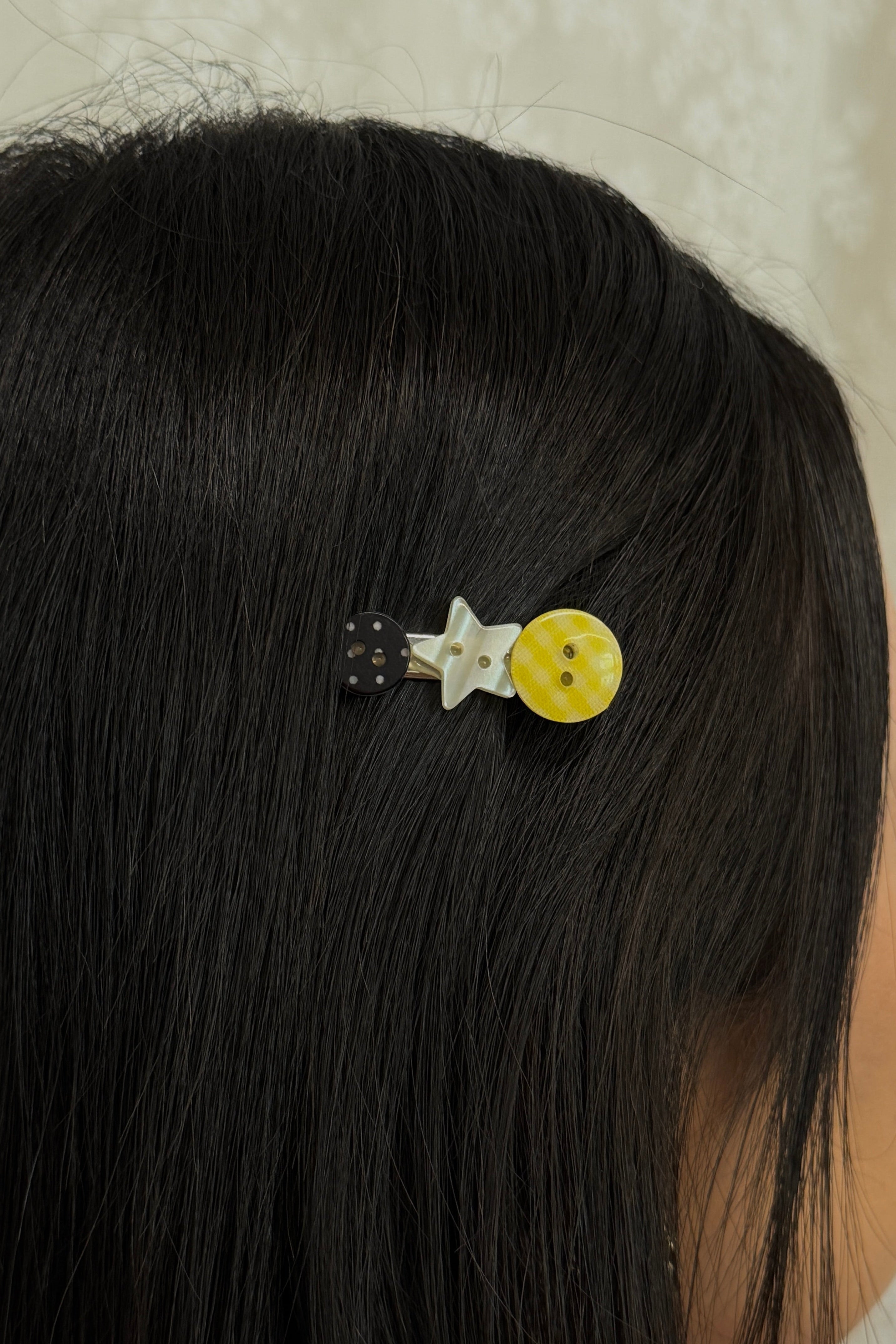Honey Button Clip