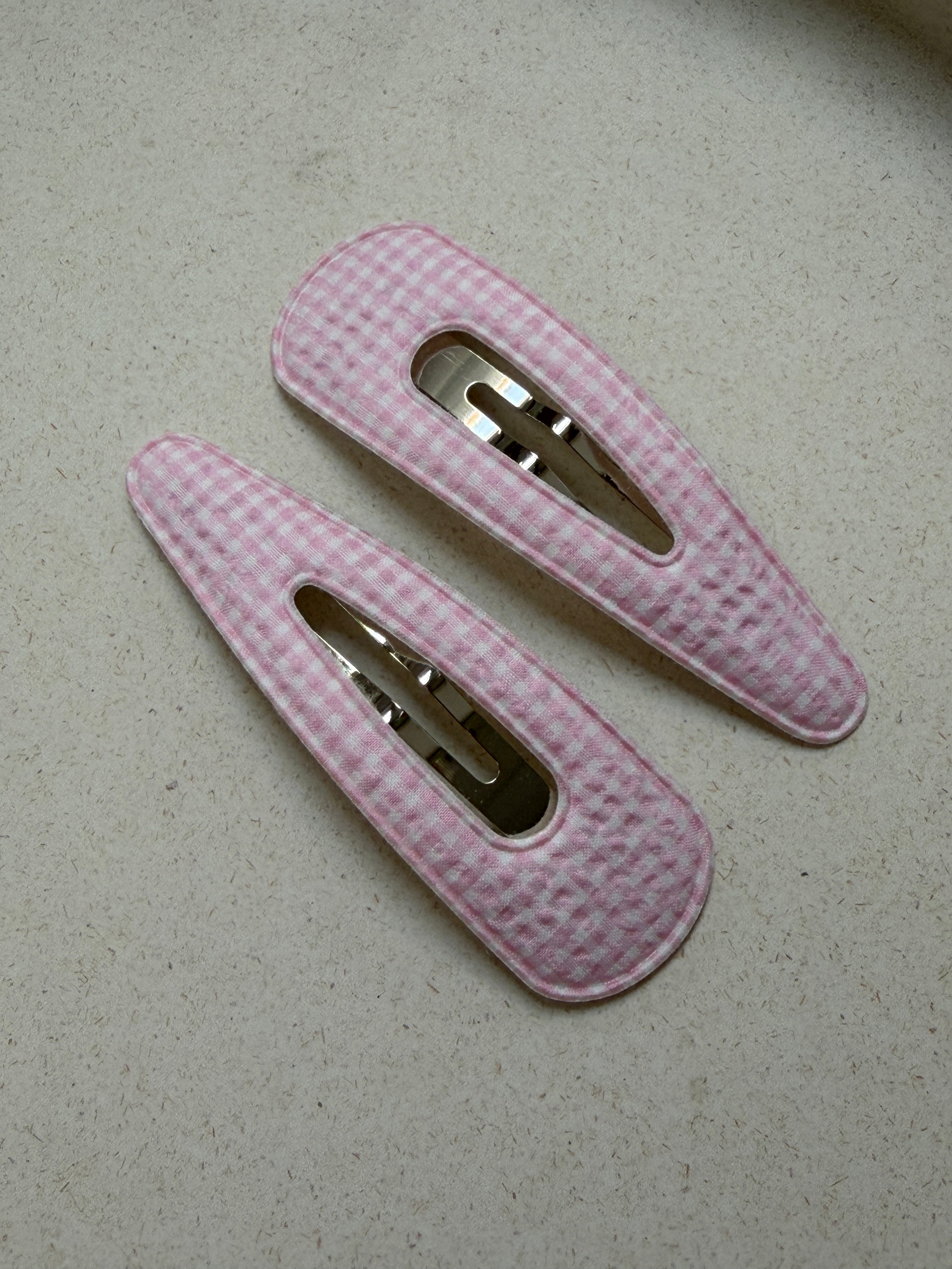 Gingham Snap Clips