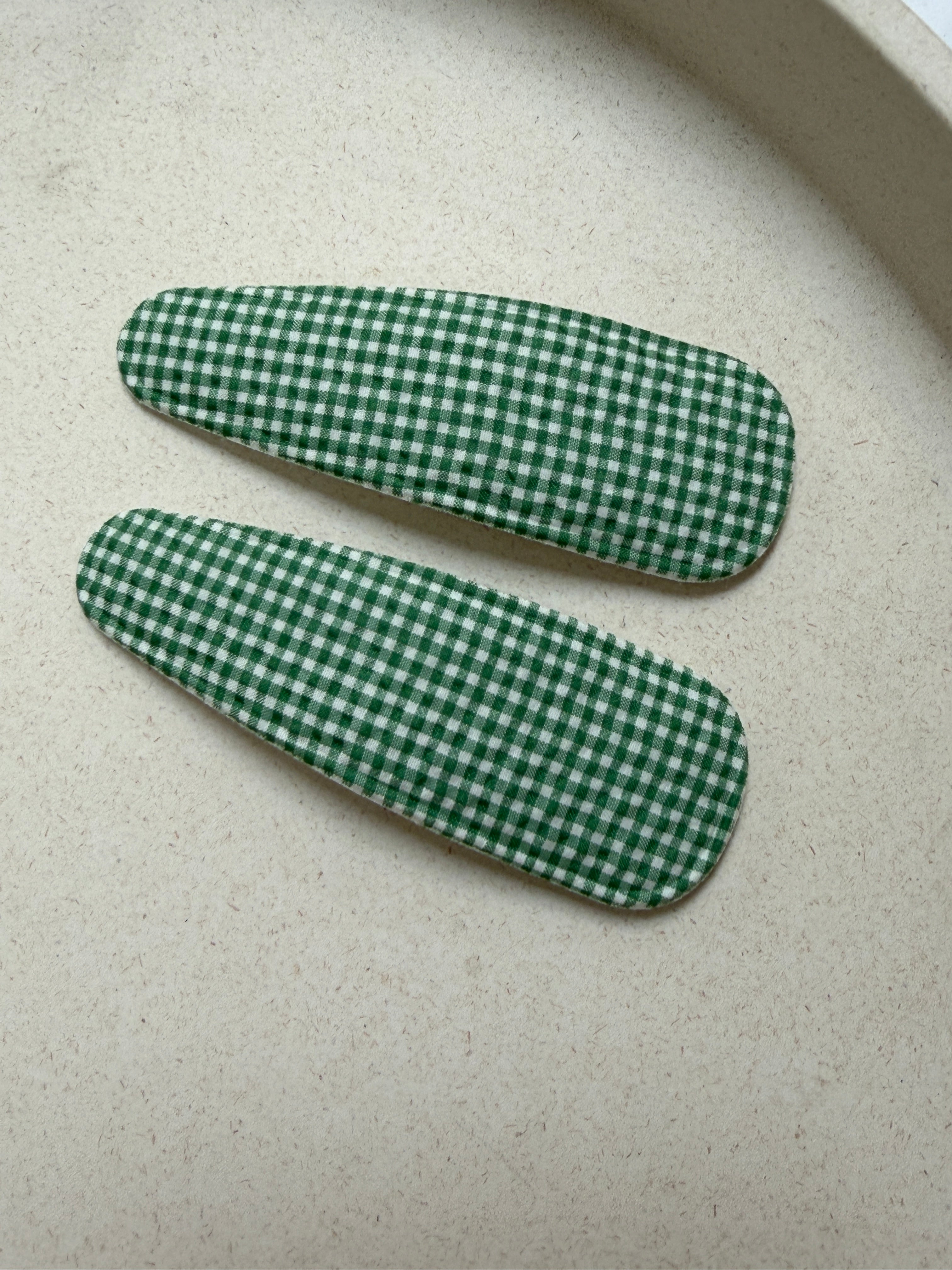Gingham Solid Clips