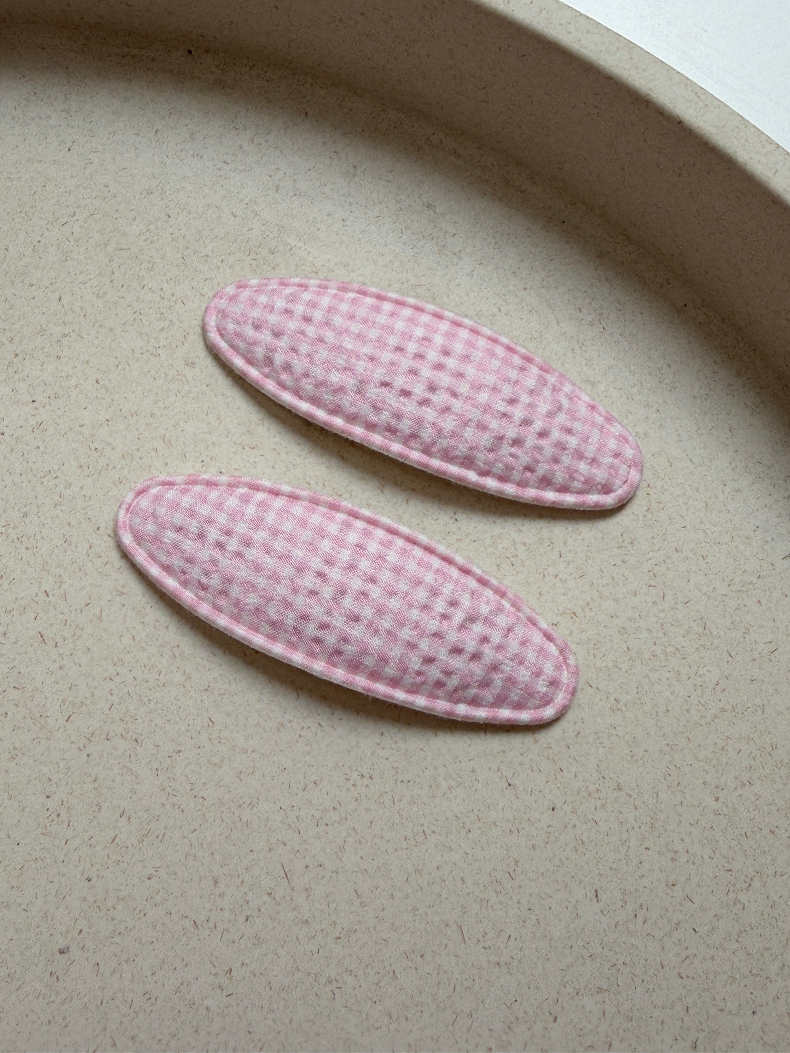 Oval Gingham Clips