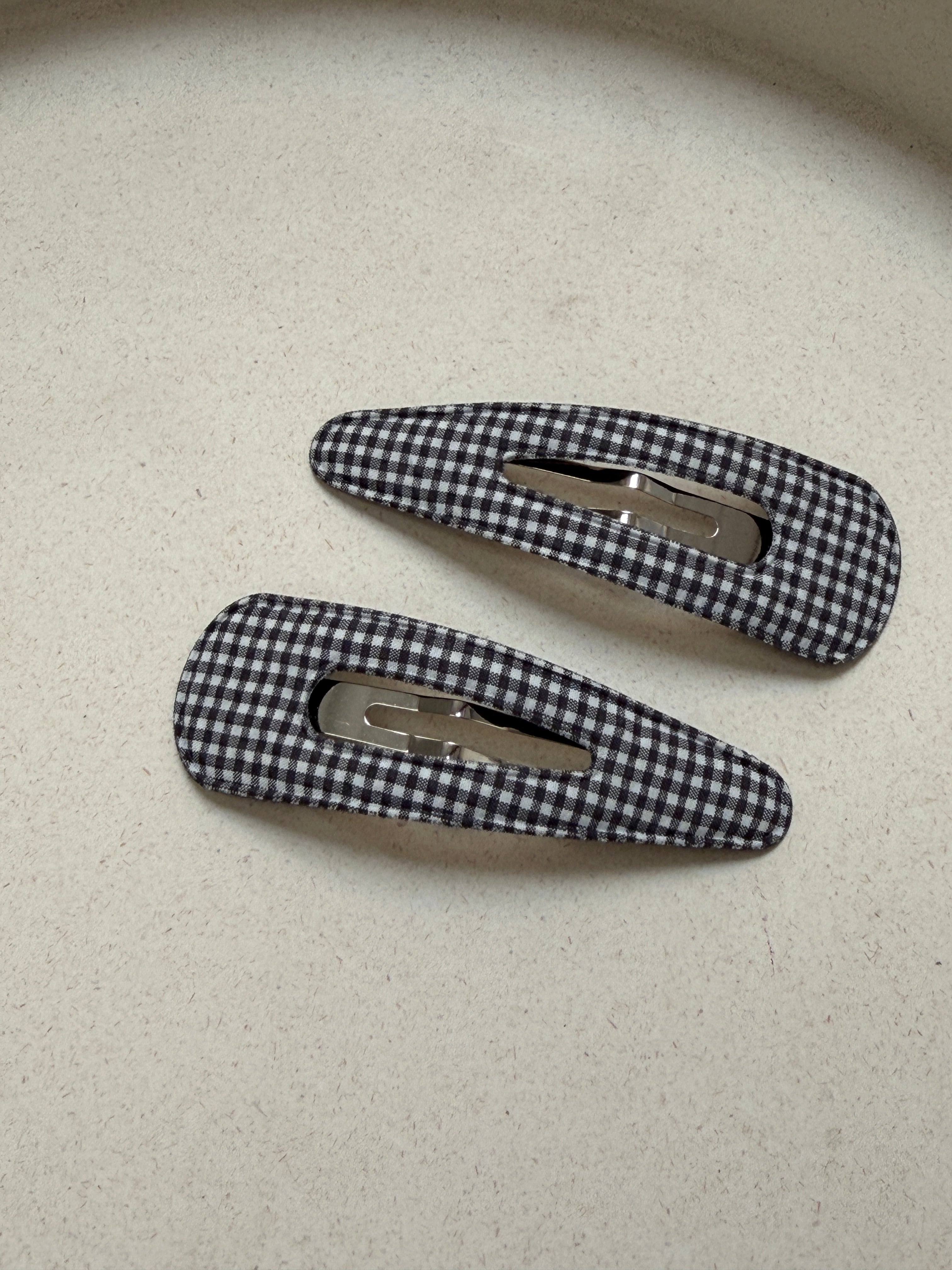 Gingham Snap Clips