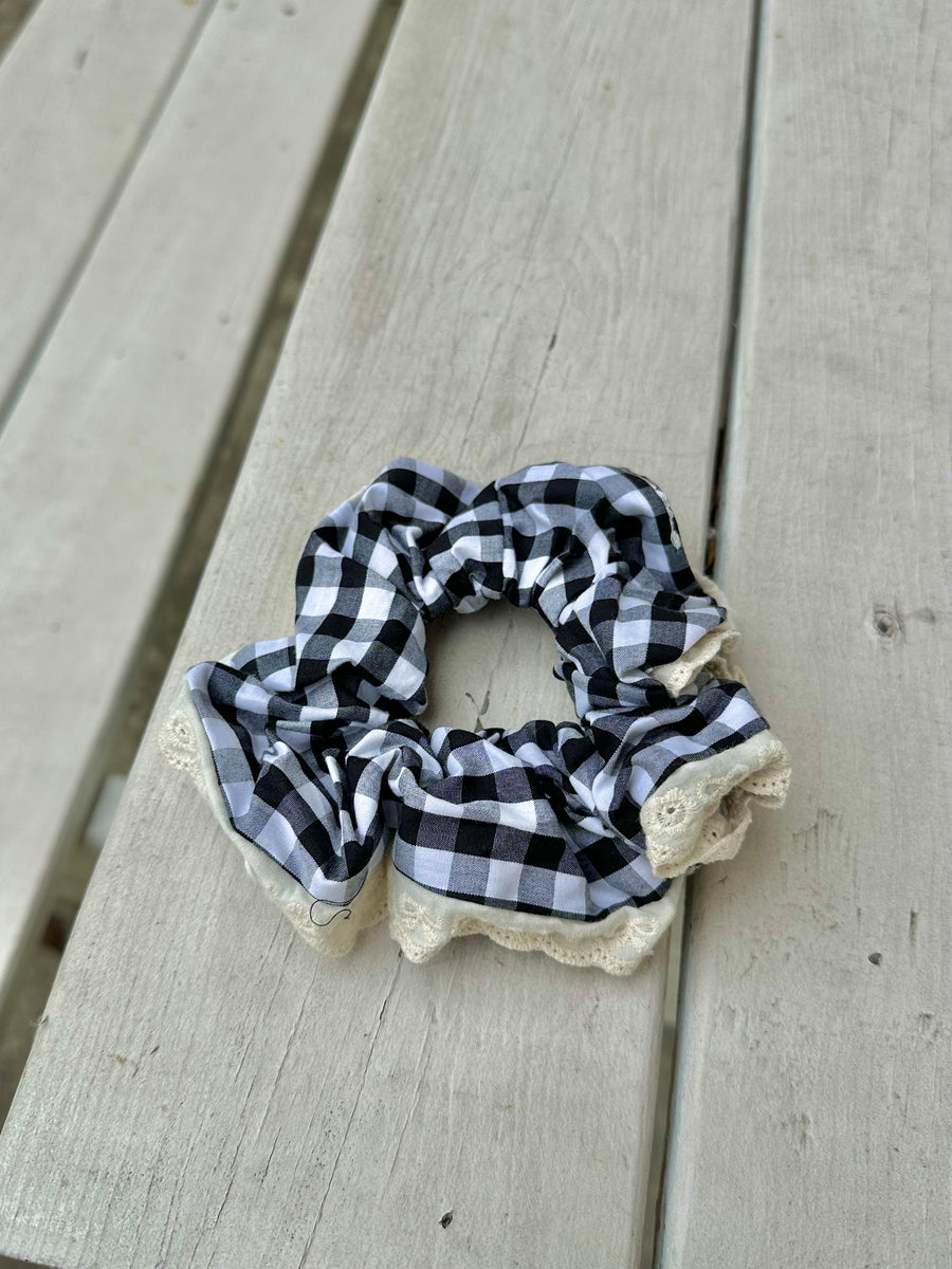 Picnic Scrunchie